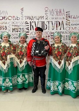 Народный хор "Ельничек"